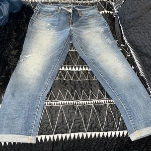 Universal thread jeans